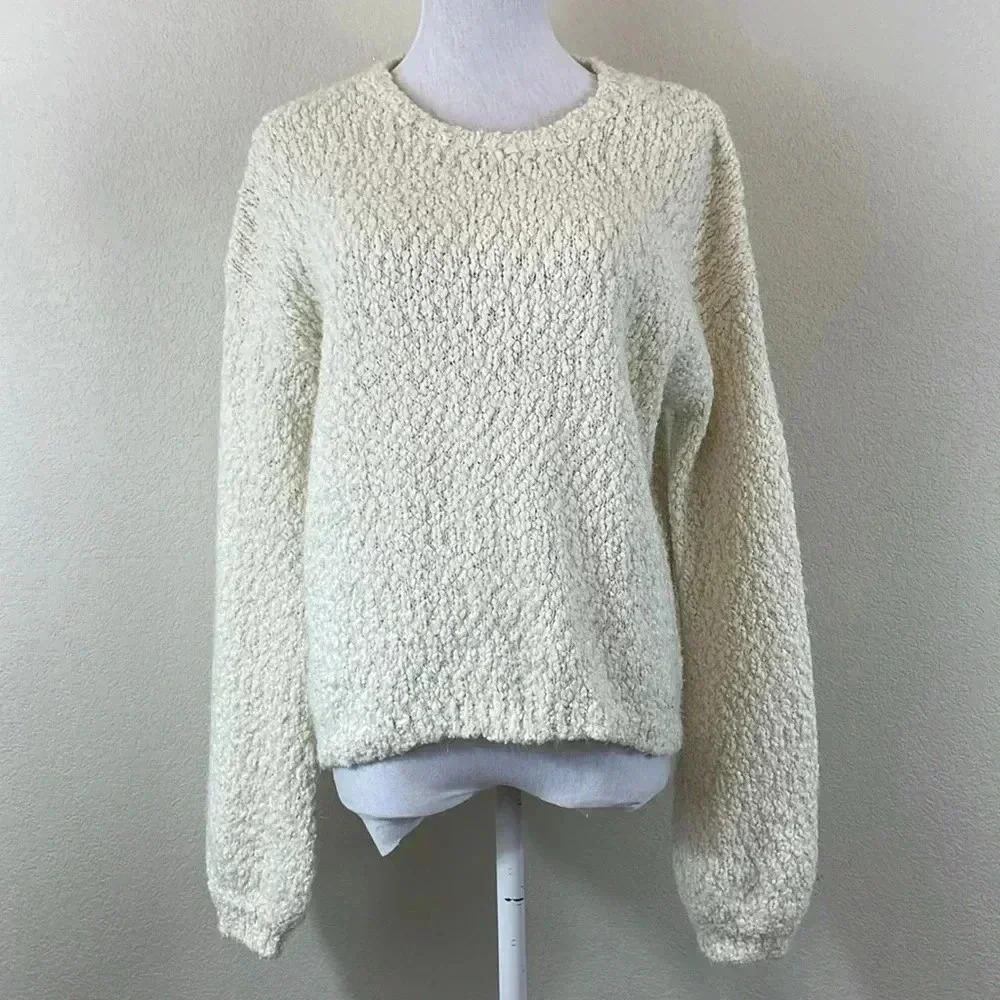 Kaisely ivory popcorn fuzzy long sleeve sweater size small
